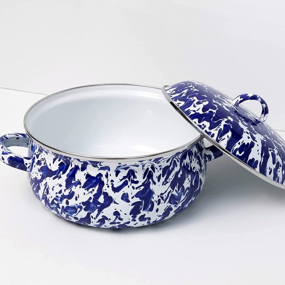 Golden Rabbit Dutch Oven